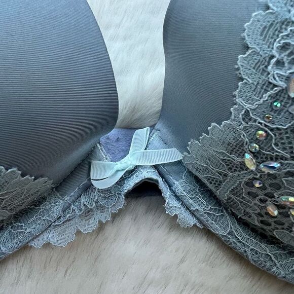 Victoria’s Secret Dream Angels Push Up Rhinestone Bra Light Gray size 32D - Picture 4 of 9
